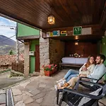 La Congosta, Magica Aldea Rodeada De Montanas