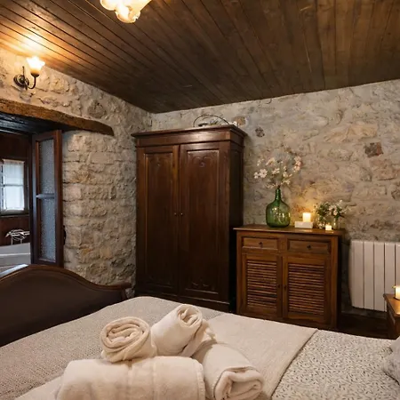 Apartman La Congosta, Magica Aldea Rodeada De Montanas